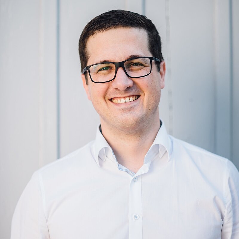 Porträt von Prof. Dr.-Ing. Eric Brehm, 2021 zum Vorstandsvorsitzenden des DAfM gewählt